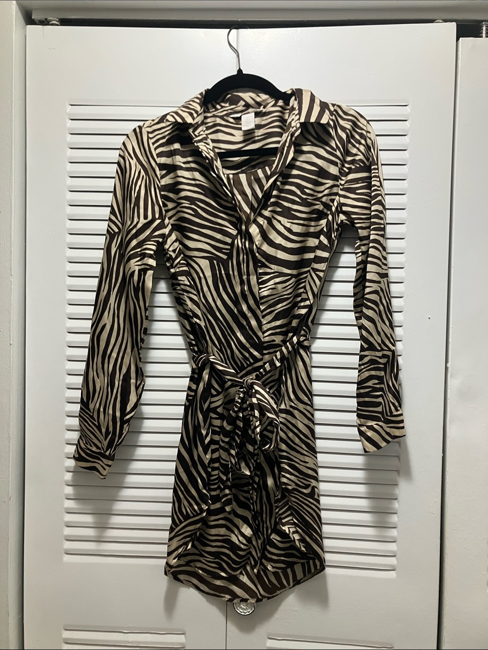 H&M Zebra-Print Long Sleeve Shirt Dress in Black & Cream